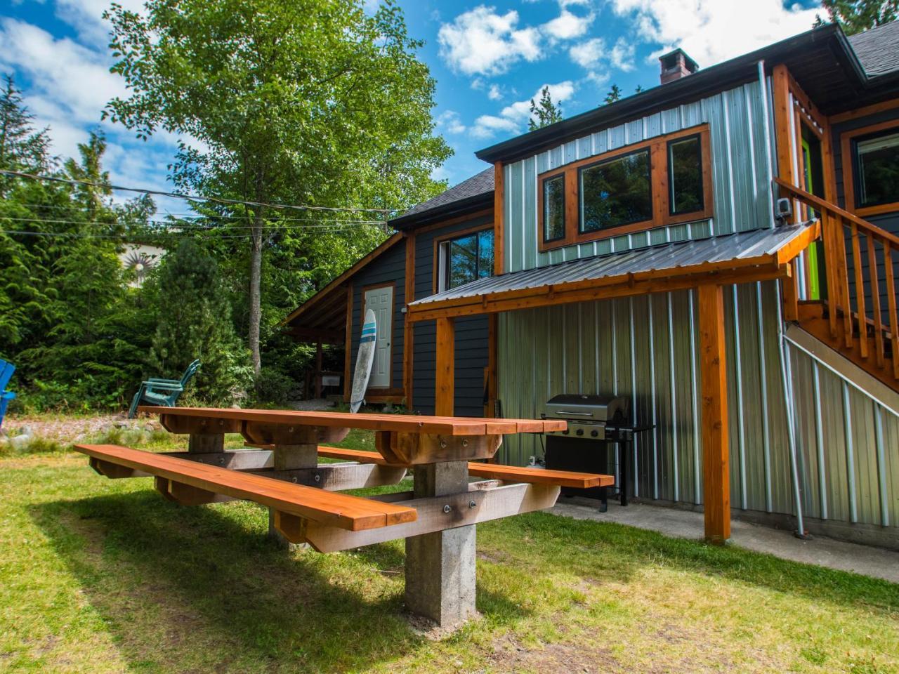 Surfs Inn Rainforest Cottages Ucluelet Exteriér fotografie