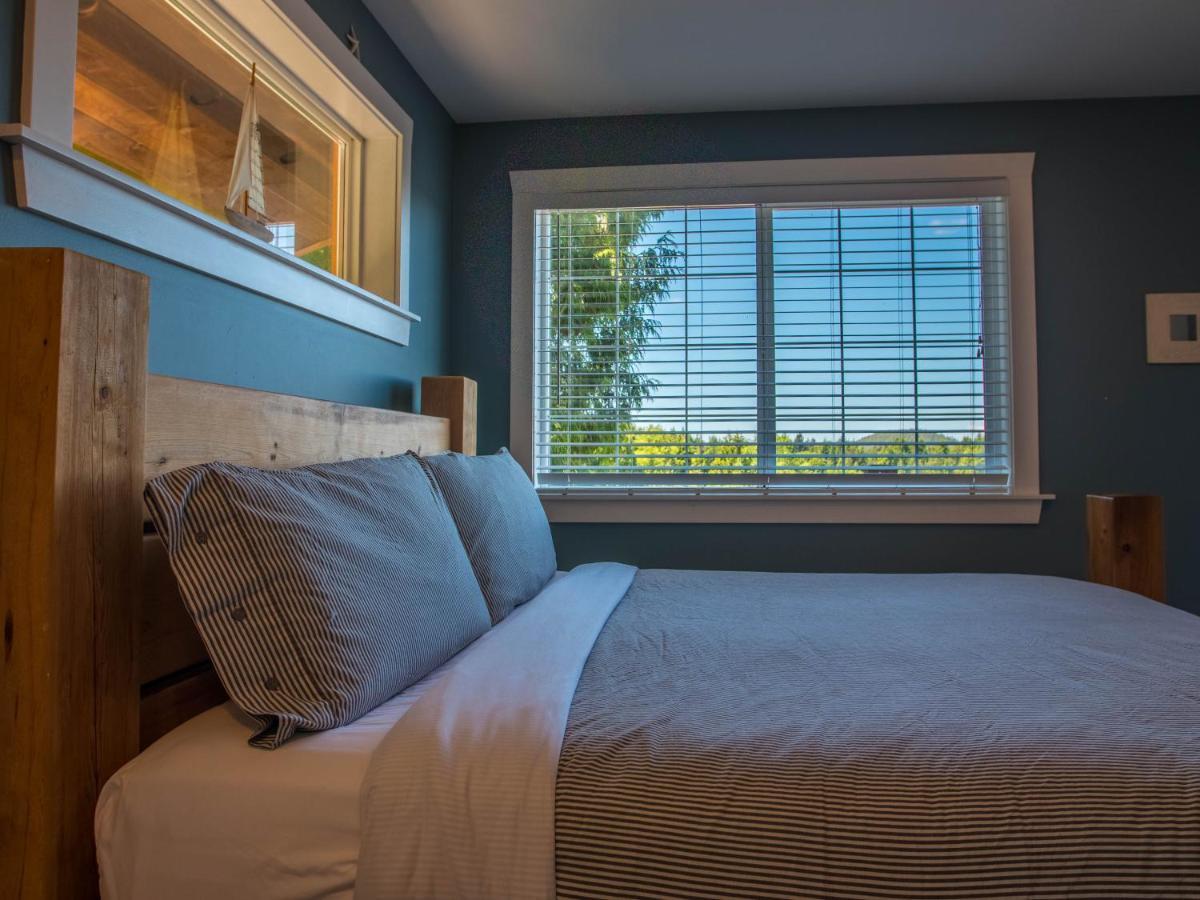Surfs Inn Rainforest Cottages Ucluelet Exteriér fotografie