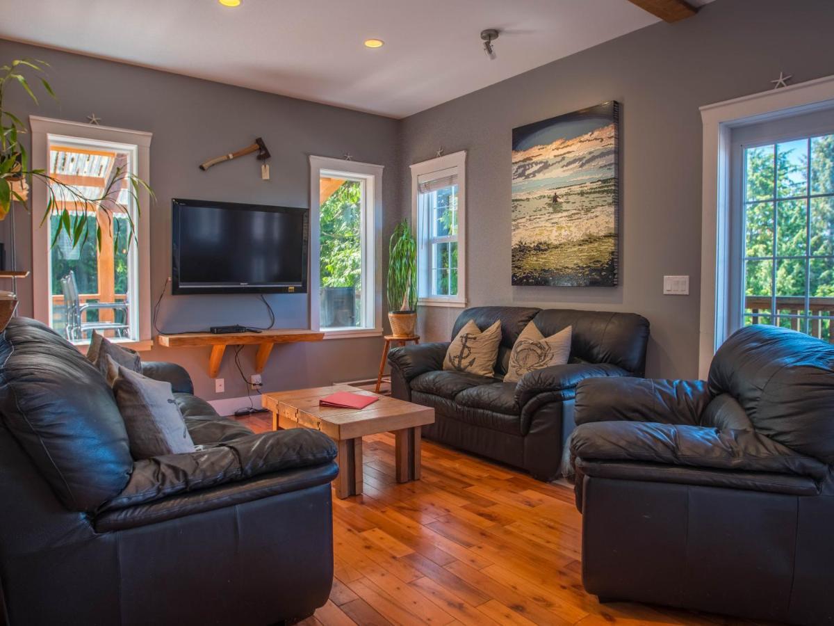 Surfs Inn Rainforest Cottages Ucluelet Exteriér fotografie